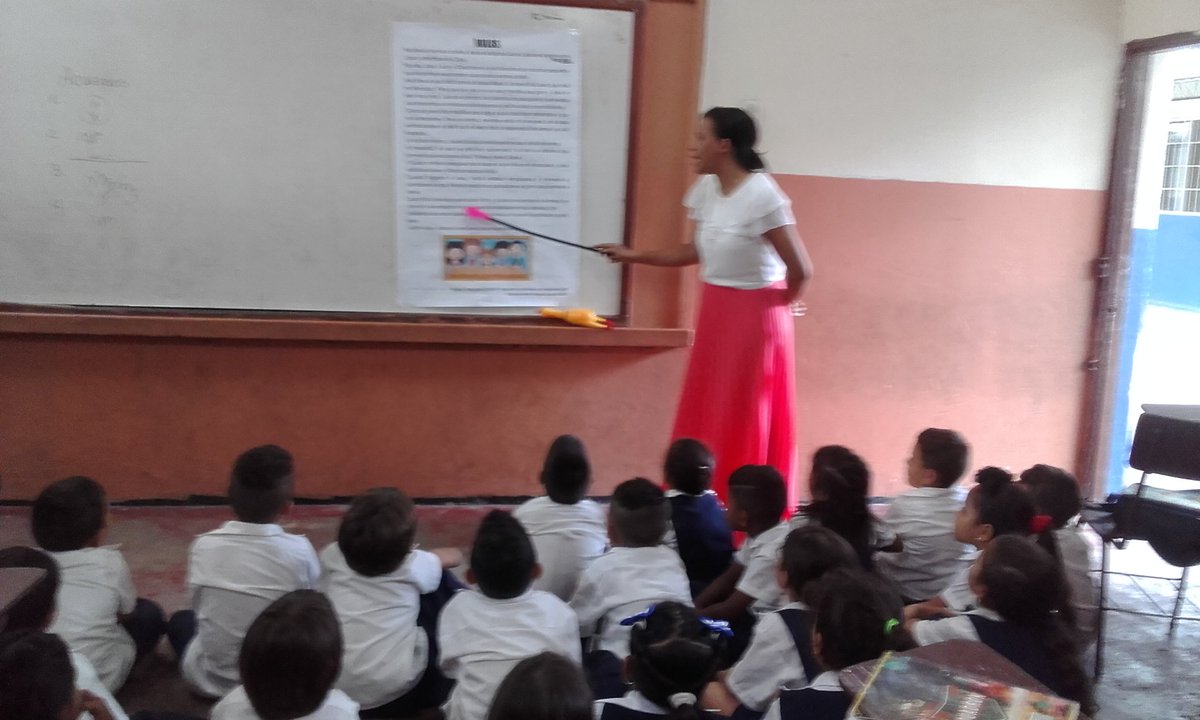 claudiamazo6's tweet photo. Programa todos a aprender Valledupar. Eduardo Suàrez Orcasita. Estrategia metodológica lectura  compatida grado 1o. https://t.co/bwXPjfMo7e