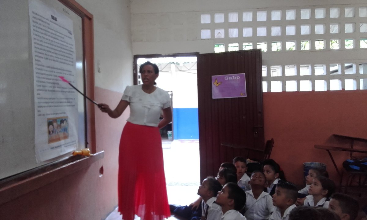 claudiamazo6's tweet photo. Programa todos a aprender Valledupar. Eduardo Suàrez Orcasita. Estrategia metodológica lectura  compatida grado 1o. https://t.co/bwXPjfMo7e