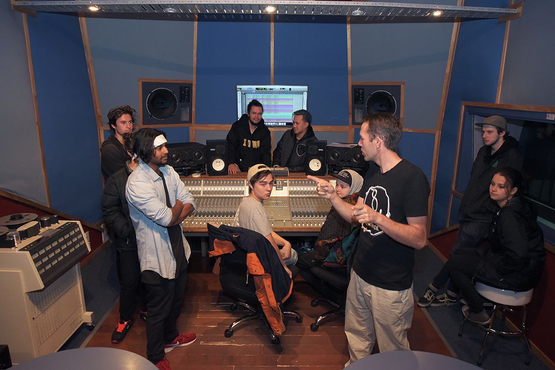 thebigideanz's tweet photo. Do you want to get into film or audio engineering? @saeauckland  Open Day is Sat 10 June. Check it out! #TBIevents https://t.co/tMFGfi7Uvn https://t.co/q6N3vXwp9f