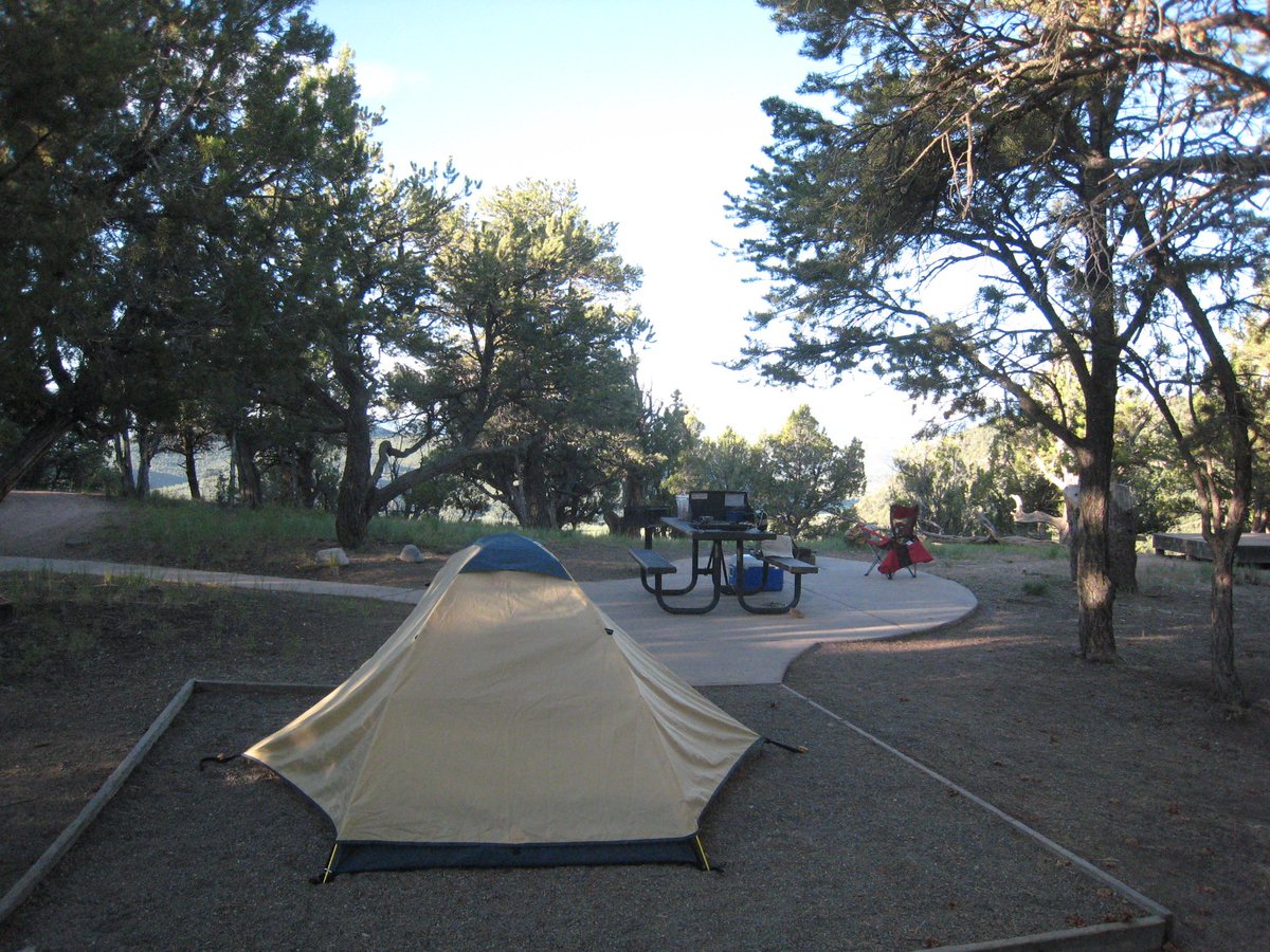 BPerzanowski's tweet photo. Photos from 2nd road trip, June 2009. Love #Ridgway SP. Spanish, @RobinSharma, campfire, and look at size of #iPod #Good8Years #TheMotions https://t.co/B8VrhYjrOD