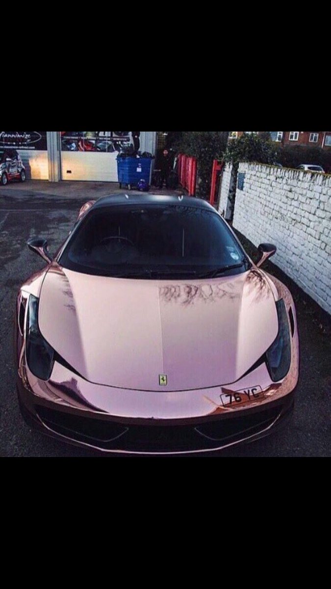 ItsLifeVibess's tweet photo. Rose Gold 458 https://t.co/bLAPj4JWoa