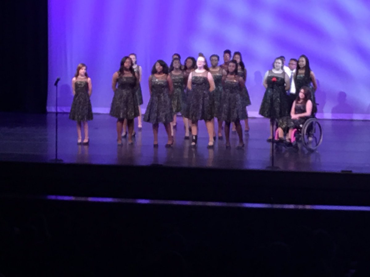 Lee High Trouveres &amp; AAA Accents sparkle "Under the Lights". Waiting on the AAA STARS to shine. You're missing it!