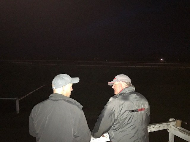 EQPAY's tweet image. Early morning for our EQPay team down at .@coffs_racing with Brett Bellamy and his team. #track #horse #racing #horseracing #earlybird #dark