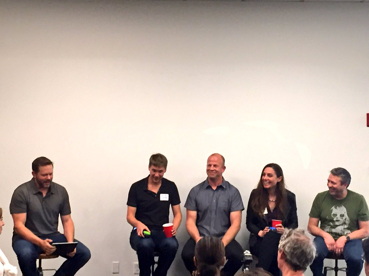 DianeDesignaAI's tweet photo. Geek style Jeopardy tonight @Team_Ratio @jennihogan @johncook #SEATechForward https://t.co/v1Ehgxv9I2