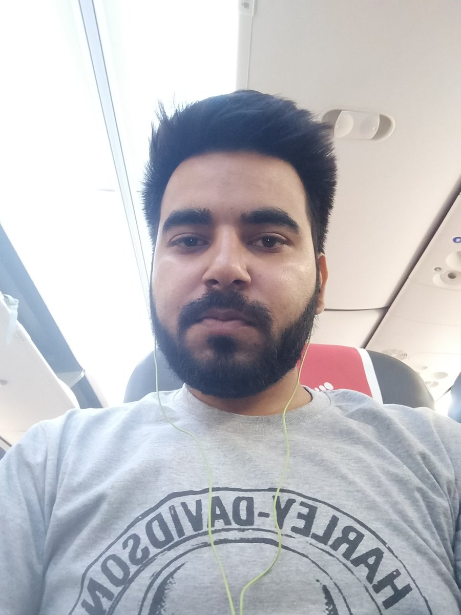 Tamesh_Sharma's tweet photo. Mumbai calling #FlyForBeiber 😍 https://t.co/vVW8WaL1f5