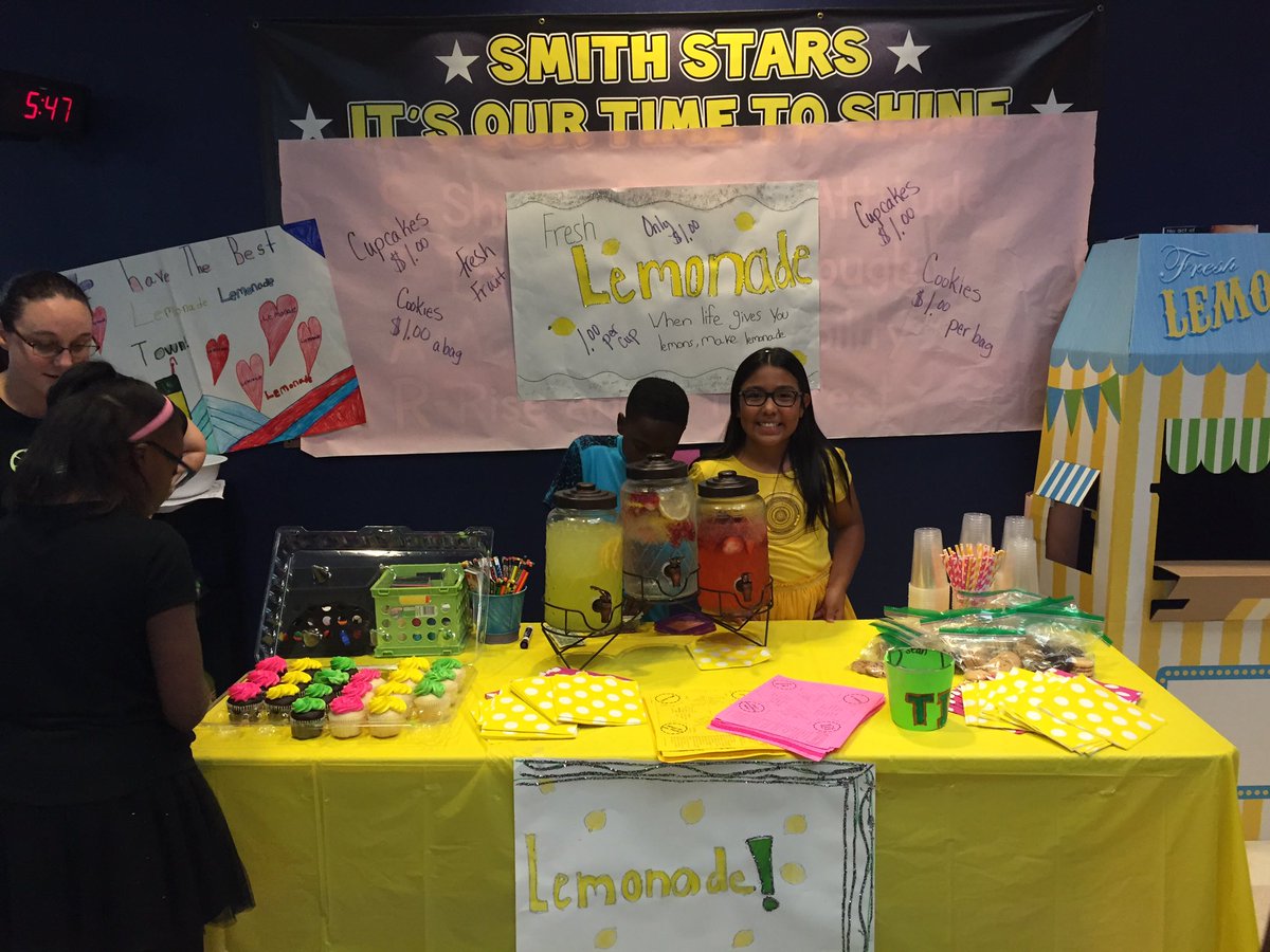 carter3rdgrade's tweet photo. Lemonade War was on point tonight! So proud of our third and 4th graders!!! @CgossM @BJ__Smith https://t.co/vCcZi1Fyty