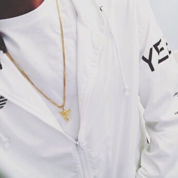 Retweet if you would wear this yeezy jacket! Get is at ln.is/dRbsG by #waveywomen via <a href="/c0nvey/">Convey</a>