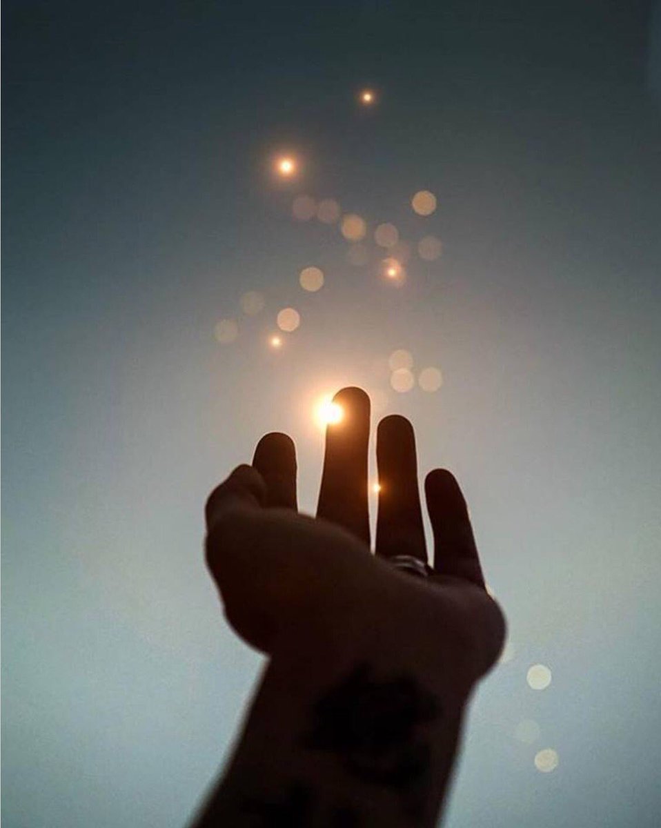 gowildfire3's tweet photo. Playing with magic...💫 by nnnance #magic #photography #webdesign #SEO #UX https://t.co/u7oKIjIbDP
