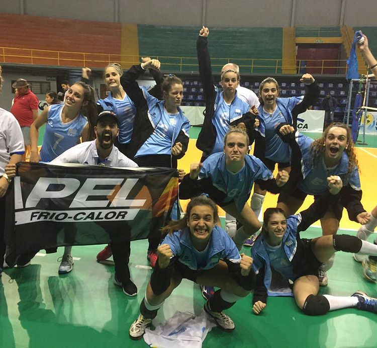 SinFlashes's tweet photo. Gran triunfo de las chicas contra Costa Rica!! Felicidades! #OrgulloCeleste https://t.co/TXlVPlLvw6