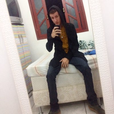rafinhaslv's tweet photo. #NovaFotoDoPerfil https://t.co/sm6i2z81k0