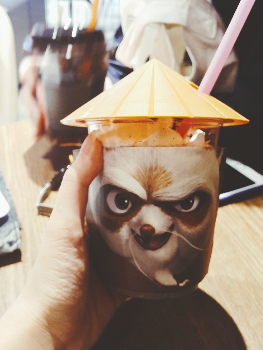 던킨도넛에서 만나볼수 있는
쿵푸덮개 ㅋㅋㅋㅋㅋ 귀욥..