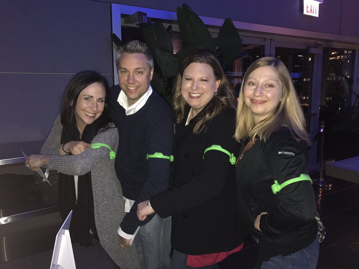 B2B_Offline's tweet photo. .@BrockWhiteCo rocking their @InsiteSoftware bands they won at #B2BOnline #afterparty #B2BOffline https://t.co/yeiDm32orm