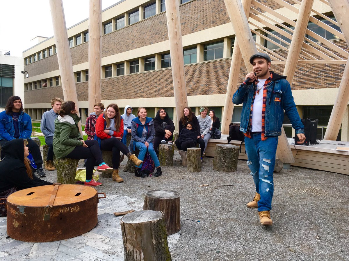 kleri venizelos tweet media