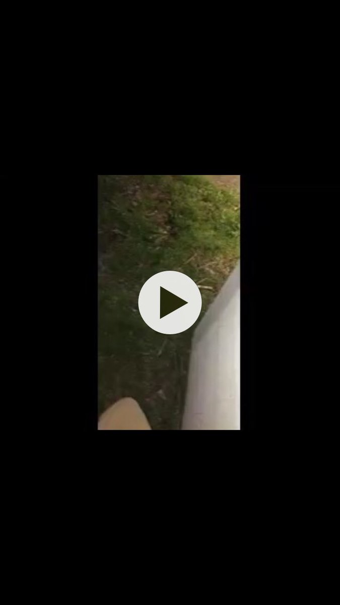 SAHHS17_'s tweet photo. This is a screenshot of a video of Dan getting Nicole, Twitter won't let me upload it so this is the best I can do🙃 https://t.co/sEapuwQK8f