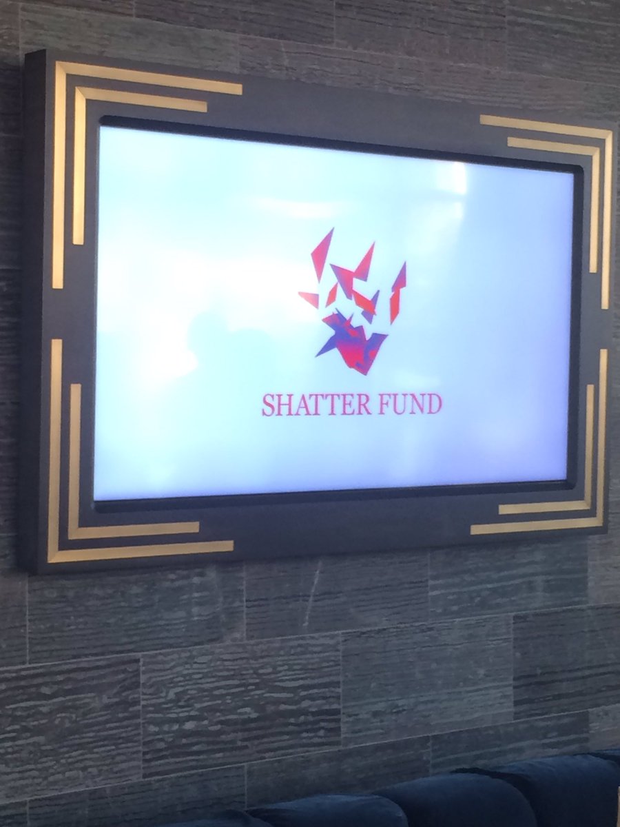 EllaArnold's tweet photo. Thank you @ShalKCollins for a great gathering of #WomenWhoShatter in #SF tonight! Loved hearing @TamaraMellon and @AliGPincus #ShatterFund https://t.co/3Wb9GyRQnP