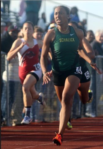 GirlsSchalick's tweet photo. Castellini, Thomas, Gerstenbacher, Carter in action. @ogerstenbacher @deyglizzy_2 https://t.co/2rt5VkMEo3
