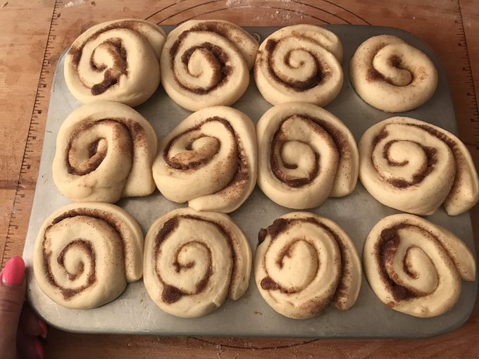 Second batch, testing in muffin tins. They rose...a tad. 😍😩 https://t.co/DD6mAxfk6W<a href="/tag/nationalpetsday"class="tags"><span>#nationalpetsday</span></a>