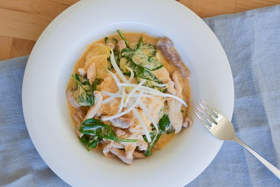 Three words: Peanuts, Chicken and Sticky Rice (okay four). Link in bio to order.