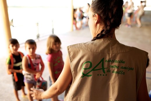 ParticipaCarmo's tweet photo. El grupo motor d Participa, colabora con Entre Amigos y os ánima a todos y todas a colaborar con esta entidad. https://t.co/ntithzgCch https://t.co/XNgNkr7qmn