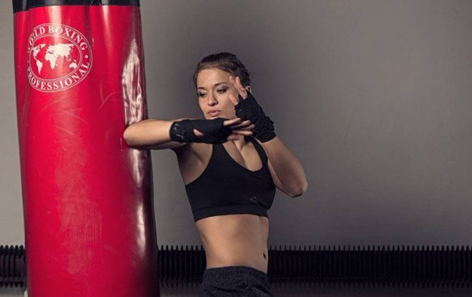 Камилла UFC боец