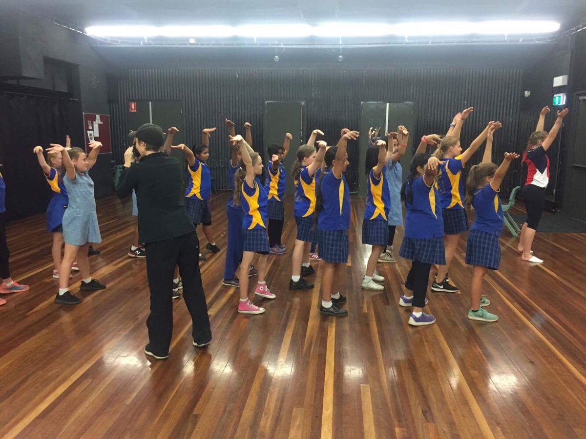 QuakersHPS's tweet photo. Our talented senior dance students practising at @QuakersHillHS! https://t.co/07Xdlpvnmm