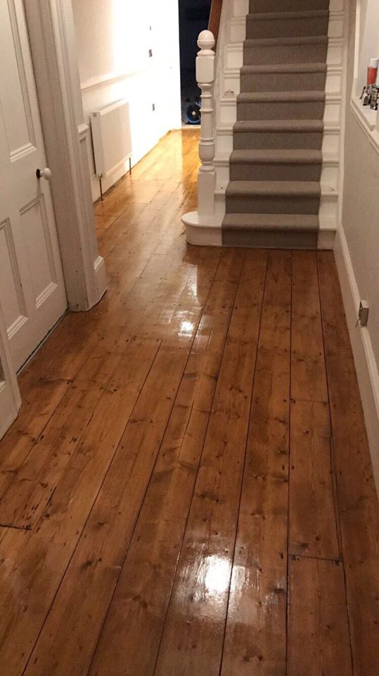 RyanRestoration's tweet photo. Before, during & after!👍The floor was in need of a fresh face from #RyansRestoration! https://t.co/ihV3swtKoV #Taunton #Somerset #PineFloor https://t.co/Kd9N5ZJo1f