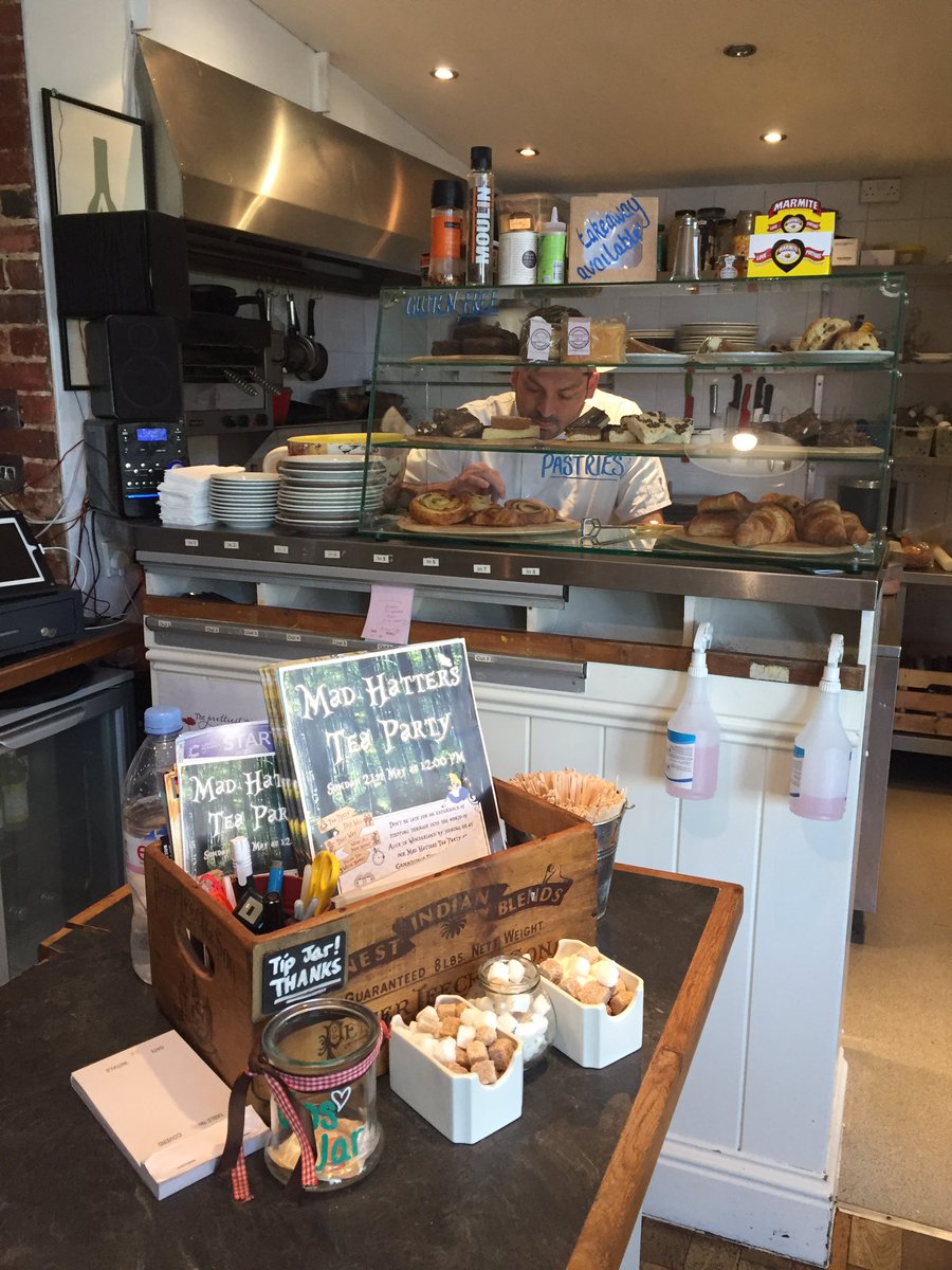 Morning all, lovely sunny day in #Petersfield, Cloisters cafe is open for Teas Coffees &amp; Breakfast!