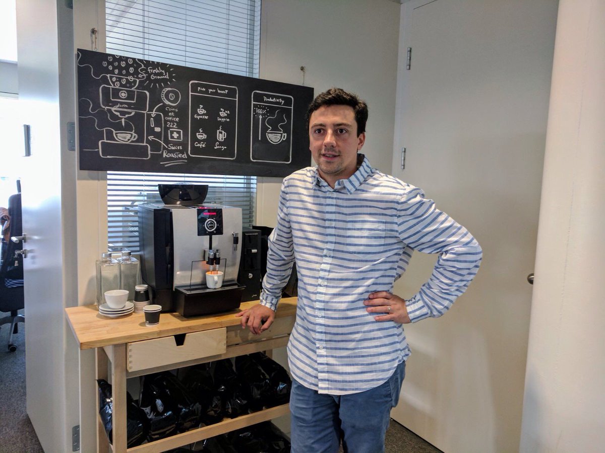 Petite pause café pour <a href="/axelpas/">Axel Pasqualini</a> et c'est reparti! #Productivity <a href="/EPFL_Park/">EPFL Innovation Park</a>