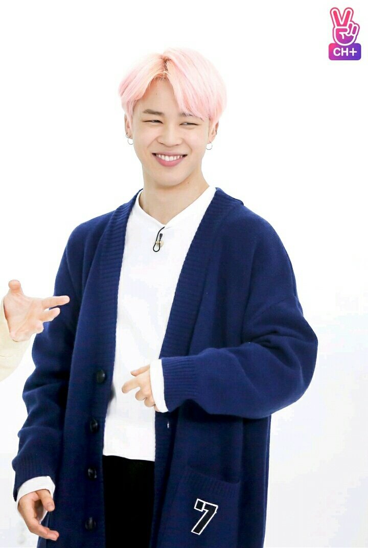 strawjeon's tweet photo. MOCHI JIMINIE 😆😆
#BTS #JIMIN #CHANNELPLUS #BTSCH+ #BTSBBMAs https://t.co/jVIwEdp03P