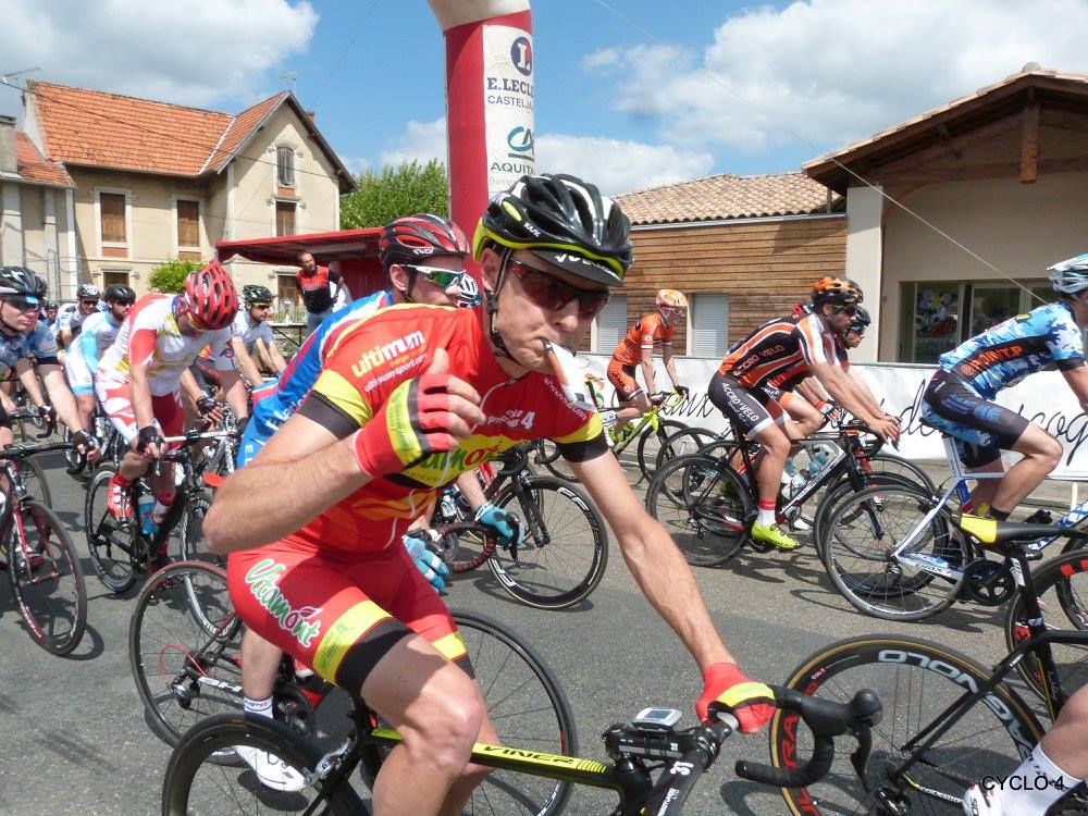 Cyclo4Haut's tweet photo. Pas de noisette pour le TEAM CYCLO 4 à la "Ronde des écureuils" ce lundi 8 mai 2017 à Casteljaloux https://t.co/yO3nVV0Nic https://t.co/GWnGQ1y7vt