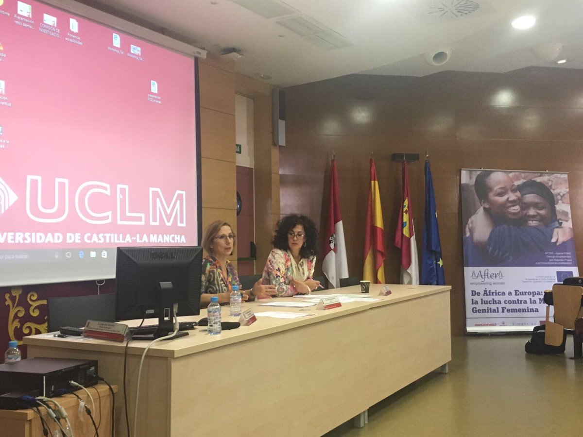 AfterUclm's tweet photo. Tercera jornada del tour del testimonio: en el workshop sobre investigación celebrado en la Facultad de CCSS de Talavera https://t.co/vGaQEUrNh0