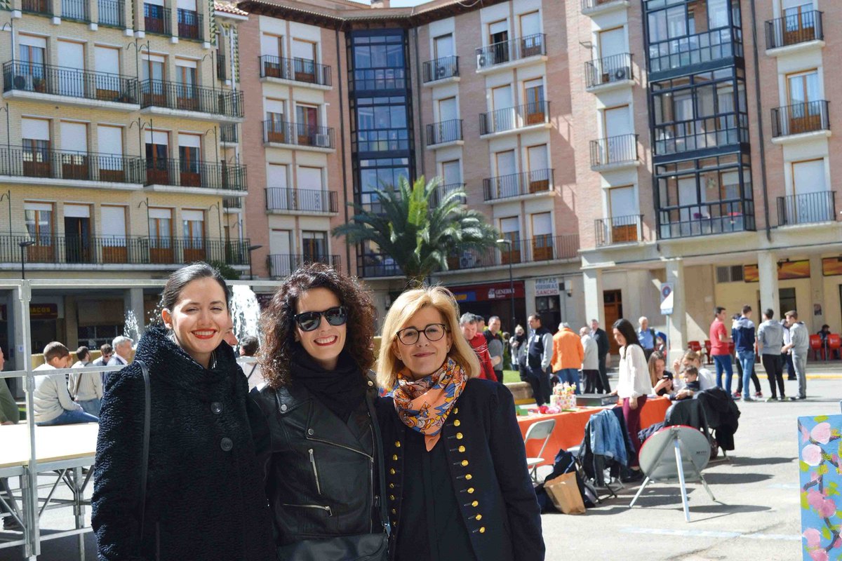 La escritora Marta Francés fue la pregonera de la Feria del Libro de Tauste dedicada a Gloria Fuertes.
hoyenaragon.es/noticia.php/la…