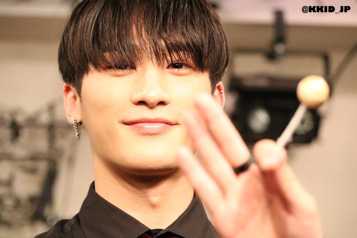KKID_JP's tweet photo. 170501 난바 비레보아 LIVE

#BLANC7 #블랑세븐 #ブランセブン #KKID #케이키드 

<@BLANC7_KKID>
<@BLANC7_official> https://t.co/DN5Luttf8Z