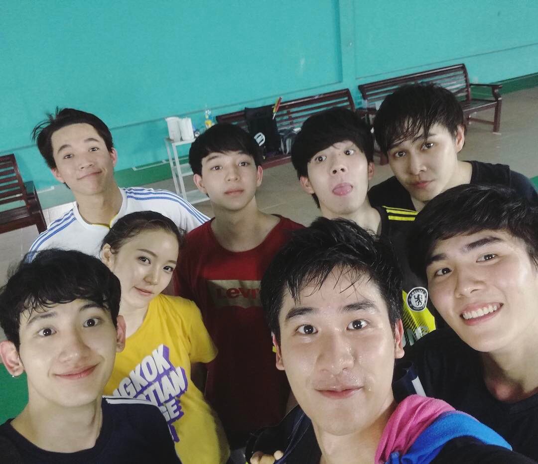 basjtr's tweet photo. แก๊ง 🏸 #บาสเด็กอ้วนที่แท้จริง https://t.co/LwwY9uI7x3