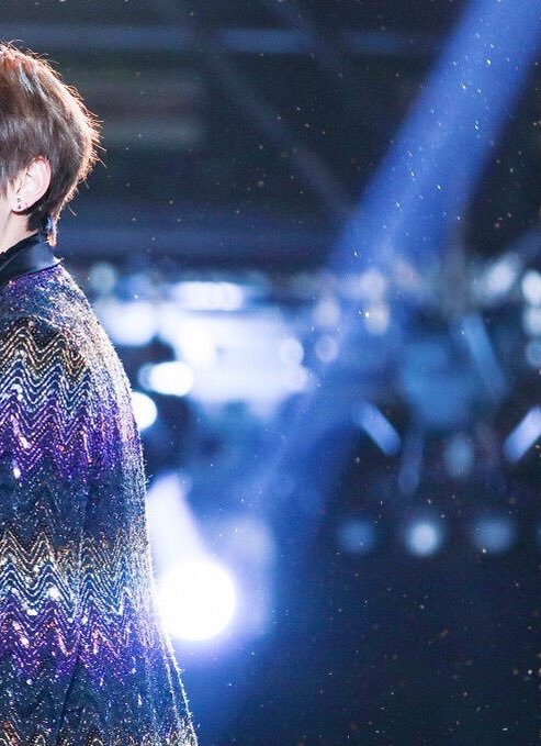 TRIVlAMYG's tweet photo. Ethereal

 I vote @BTS_twt  for the Top Social Artist Awards #BTSBBMAs https://t.co/hlTzKB0NF8