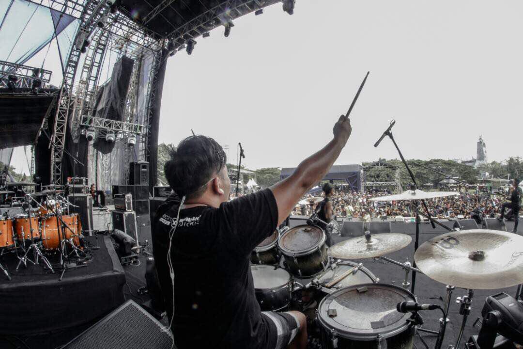 REVENGETHEFATE's tweet photo. Jogjakarta are you for us?
Sampai jumpa Sabtu ini di Pyramid Jogjakarta!
On stage jam 7 malam.
See yaa all #rtfcolony! https://t.co/i43kd4bHtz
