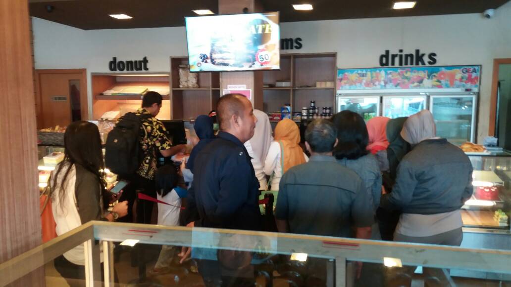 Situasi Terkini 
Dapatkan Promo  Le Gateau, Hanya Ada  outlet Brasserie Bakery Basuki rahmat,Ps ruko ,Sudirman dan Km5.