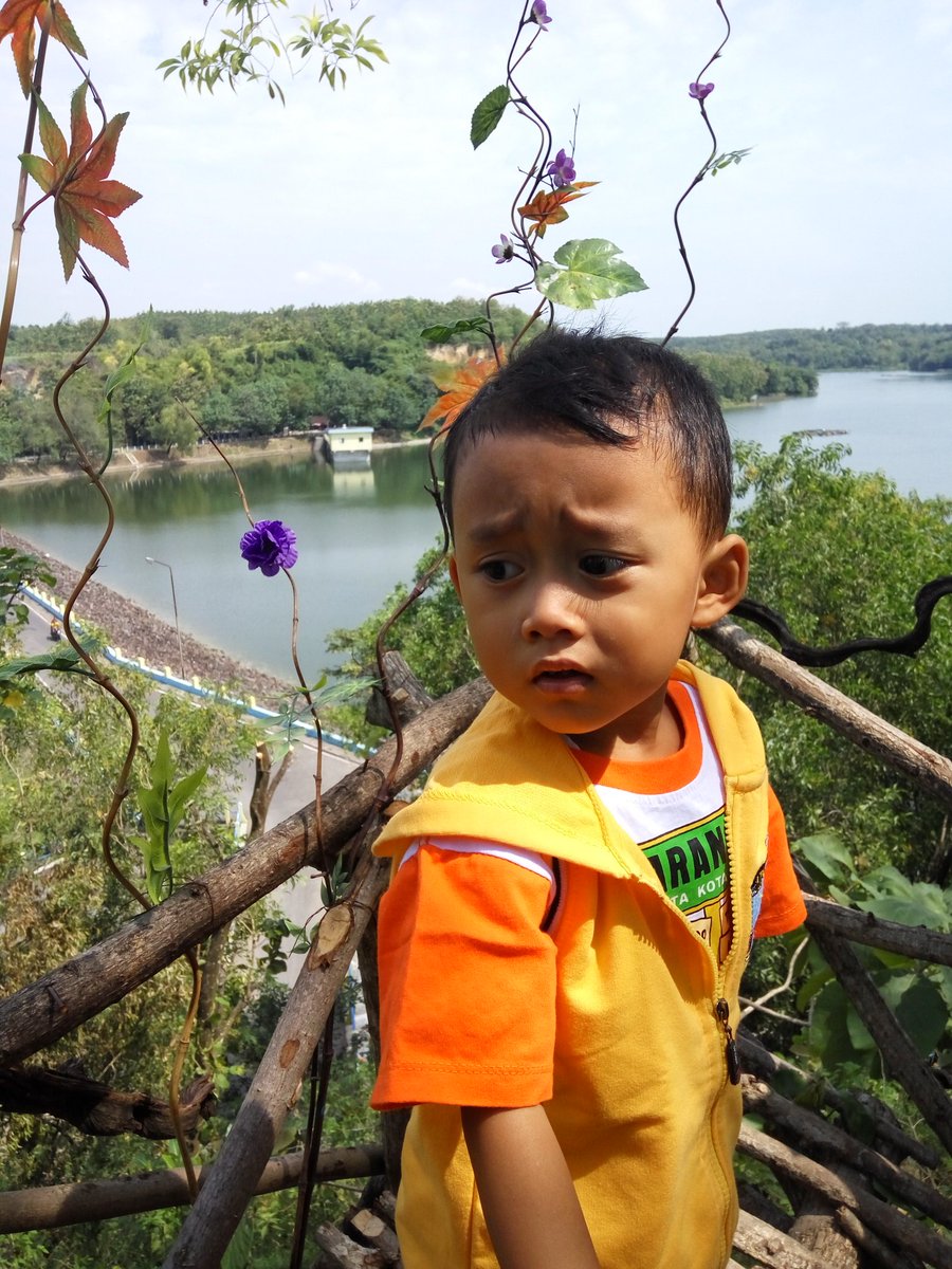 AsliMadiun's tweet photo. #picMN @fendik1897: Waduk pondok Ngawi https://t.co/LSd4sYWawU