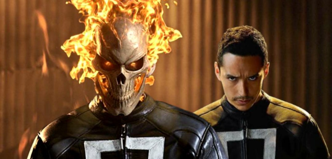 MBS_QR's tweet photo. Love those 2 characters #MonEl #GhostRider hope they give as more of them https://t.co/z6MgO55E2X