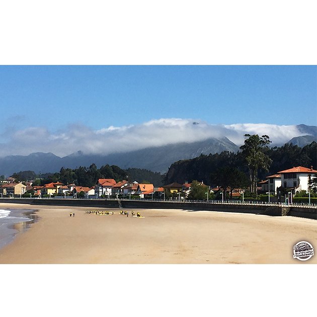 SurfRibadesella's tweet photo. La playa entera para nuestros grupos de primavera. 
@SurfRibadesella https://t.co/BaDKRJ5UwN