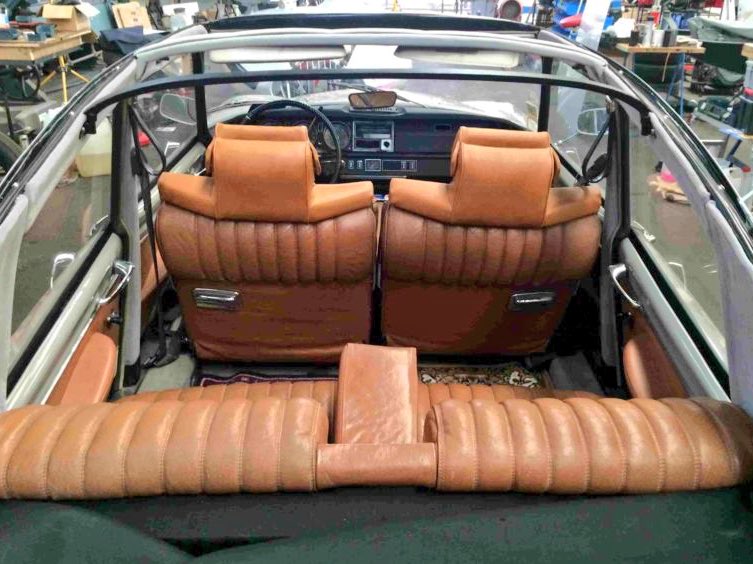 mayctain's tweet photo. #thingslike this super-rare #Citroen DS20 Decouvrable: https://t.co/abDFTm7Ue6 #classiccars https://t.co/fzSwDE94dQ