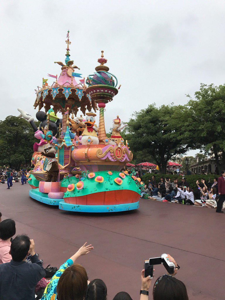 雨のディズニーランド