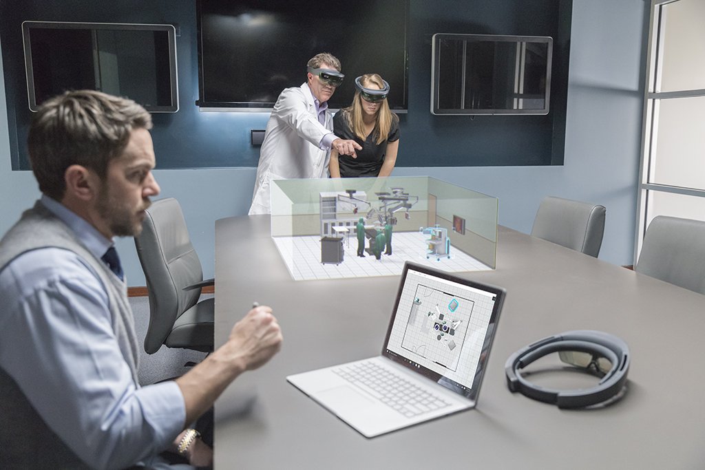 mspoweruser's tweet photo. Microsoft HoloLens now available for pre-order in China - https://t.co/uD1RDtvpwv https://t.co/Q2SeWIQPNt