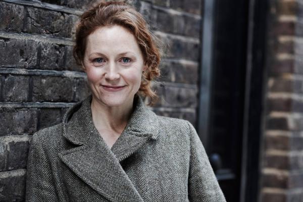 Happy 50th birthday to Geraldine Somerville, who played Lily Potter in the films! 