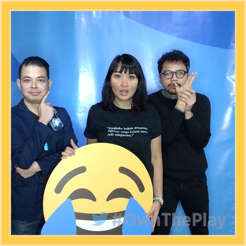 MarketingID's tweet photo. Excited to be at #OwnThePlay with @TwitterMktgID @innath @teguhwicaksono @dwiadriansah https://t.co/YADhMYxLO4