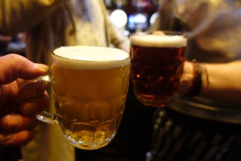 NorfolkboyAndy's tweet photo. #roversreturn style drinking recepticals #couldbetheeighties #edinburgh https://t.co/fzeyikkytp