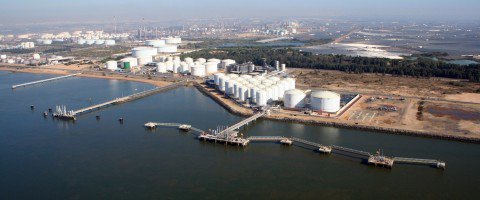 cadesum's tweet photo. .@APHuelva licita las obras de dragado de los muelles del Puerto Exterior | https://t.co/3vqjll1dI2 #marítimo #cadesum https://t.co/WY2Ij91DYy