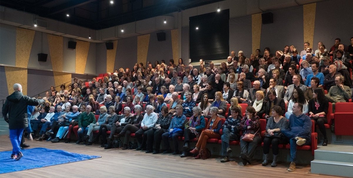 Nog 1 week de kans om te solliciteren voor functie #AllroundTheatertechnicus. Ben jij onze nieuwe collega? bit.ly/2oVdiP0