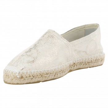 Clara_deValette's tweet photo. C'est le retour de l'été avec les espadrilles Pataugas ! 😀🌼https://t.co/VxfGVWTEsB
#PataugasIsBack #SupRMarket @MyPataugas https://t.co/8HEXKbMwXf