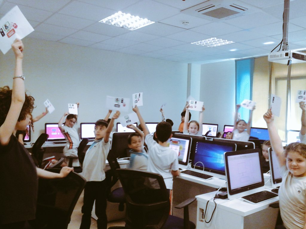 #OkyanusKoleji #KodlamaŞöleni <a href="/metedoganay/">Mete Doğanay</a> @emretr9